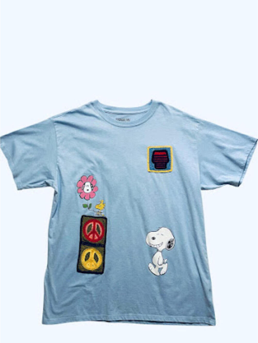 Peanuts Short Sleeve Tee Snoopy Embroidered Patches Peace Sign Juniors L 11-13